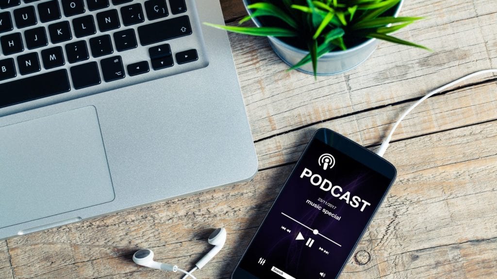 podcasts to learn English, podcasts in English, best podcasts to learn english 